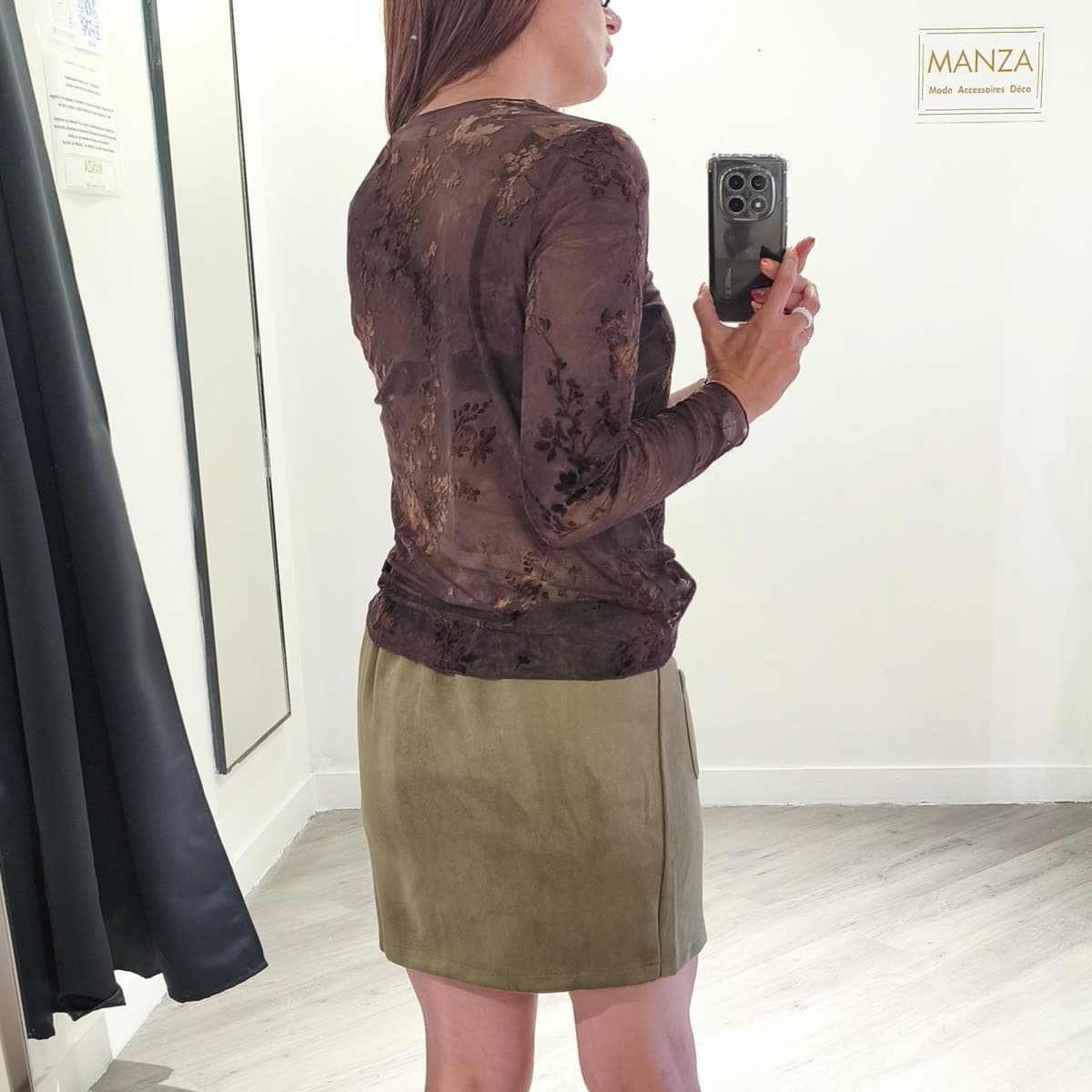 Haut en dentelle Chocolat — détail